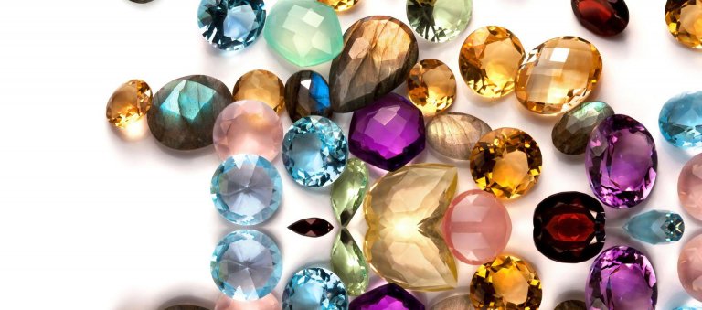 Things to be considered before buying gemstones