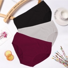 House of Period Undies has a variety of budget-friendly Kurtis
