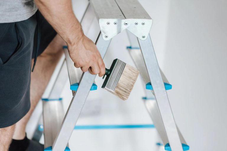 Why Choose a Professional Painter Over a DIY Painting Project