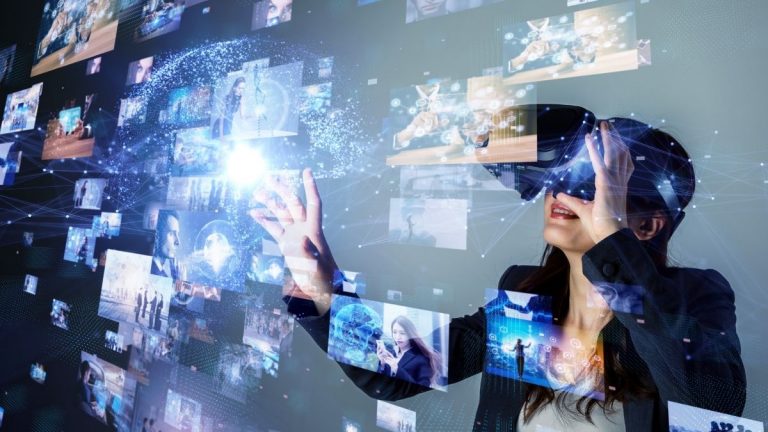 7 Reasons Why You Should Use Augmented Reality (AR) in Your Business