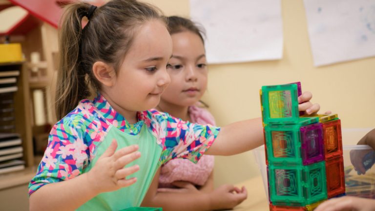 How Can Educational Toys Help Children In Their Growing Years?