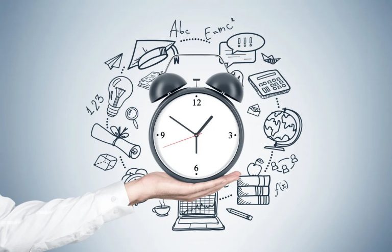 7 Incredible Ways to Implement an Hours Tracker System in Your Company