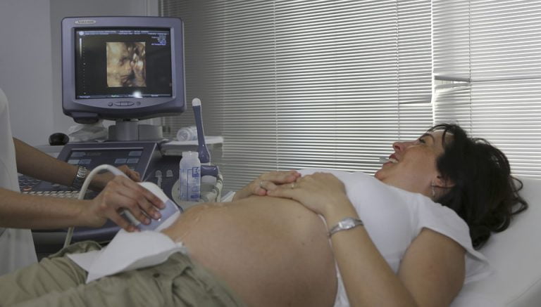 Ways that Ultrasounds can help parents to bond with their Growing Babies