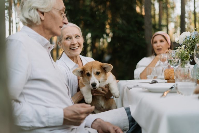 5 Ways Having a Pet Can Benefit Seniors
