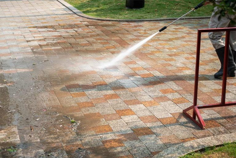 Top Reasons to Hire Pressure Washing Service Crowley TX