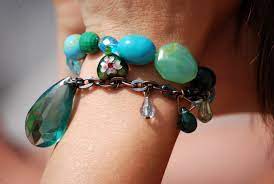 What are the basic Tips for Style WristWear Jewelry?