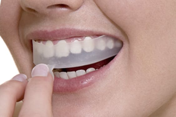 crest teeth whitening strips