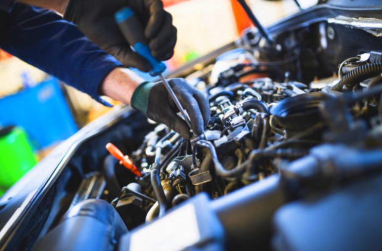 What to Look for in a Car Repairing Service Near Me