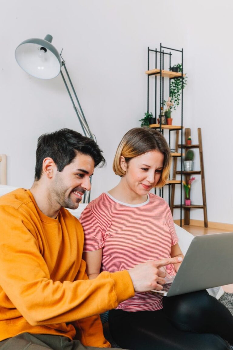 A Guide to Establishing Healthy Boundaries Within the Family Through Online Therapy